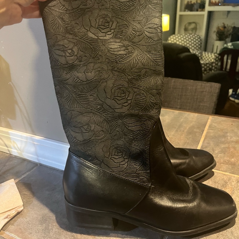🔥 Markon Suela Elegant Black embroidered Floral boots 💯 leather Upper